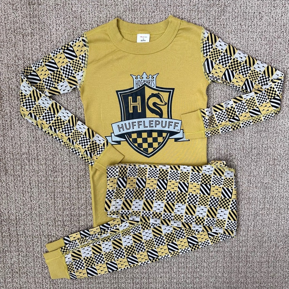 Hanna Andersson Harry Potter pajamas, sz 130 (US8)